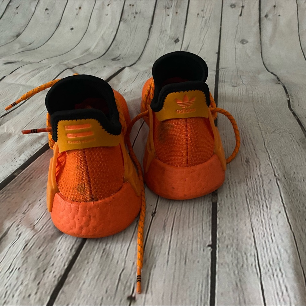 2021
Pharrell x NMD Human Race 'Orange size 5 kids